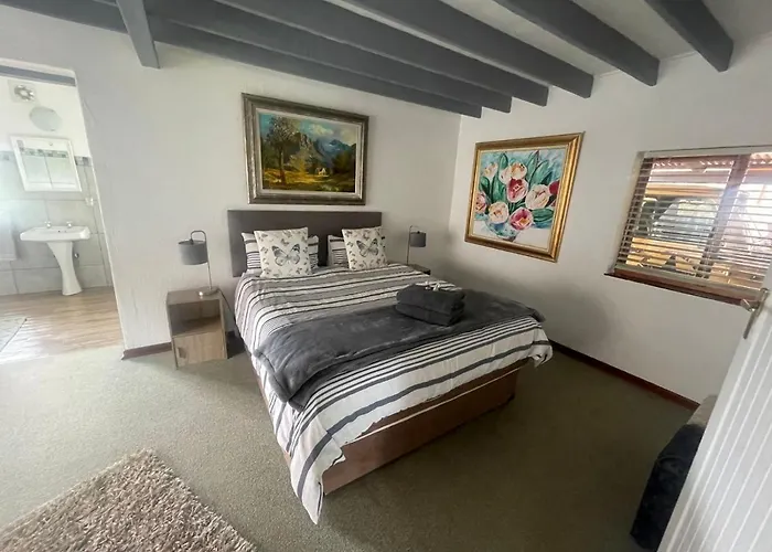 Dullvino Cottage @ Critchley
