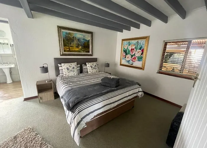 Dullvino Cottage @ Critchley